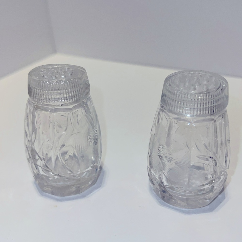Beautiful Vintage Glass Salt & Pepper Shakers